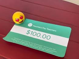 10 Classroom Games To Play On Zoom In 2020 Classroom Games Games To Play Teacher Apple