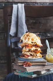 Kartoffelpuffer Waffeln Mit Speck Und Apfelmus Foodboom Rezept Kartoffelpuffer Rezepte Waffeln