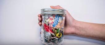 Lixo zero é um movimento em prol de uma sociedade sem lixo, em que os materiais orgânicos o movimento zero waste (desperdício zero, em inglês) surgiu na década de 1970 na indústria química. O Lixo Zero Esta No Dia A Dia De Bauruenses Saiba Como Aderir