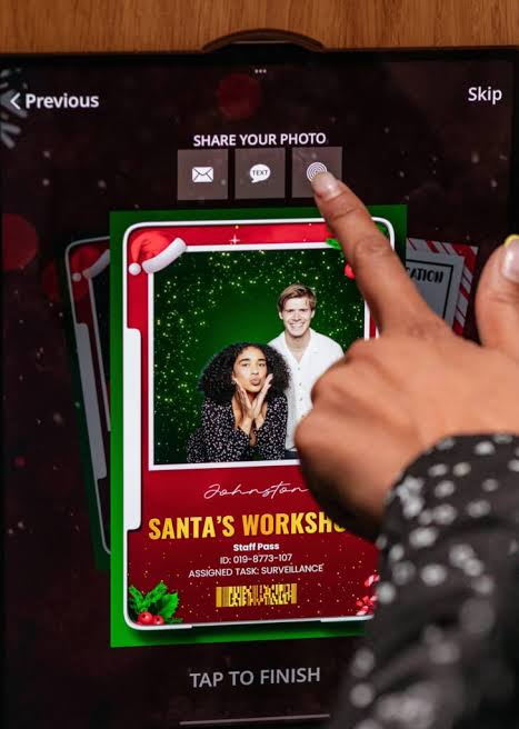 Unique Photo Booth Ideas for DC Holiday Parties in 2026: The Phototique