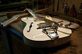 Forever Captive Photography Paul Waller S Fender White Chicken Cool Guitar Guitar Fender Guitars