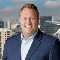 Kelly Darter's Instagram, Twitter & Facebook