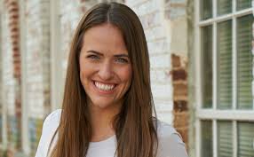 Rising Stars: Meet Julia Gray