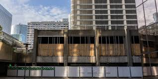 Esplanade Nord Tour Aurore La Demolition De L Immeuble Bnp A Venir La Gazette De La Defense
