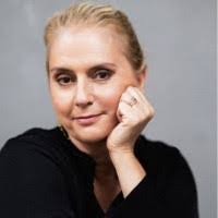 Lucinda Pepper's Instagram, Twitter & Facebook