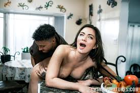 ▷ Riley Jean in Ripe for the Taking (Photo 230) | Team Skeet