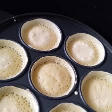 Resep Martabak Mini Enak Dan Simpel Martabak keju memiliki rasa yang manis dan juga membuat konsumennya bahagia ketika sedang memakannya. resep martabak mini enak dan simpel
