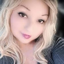 Angie Lilley's Instagram, Twitter & Facebook