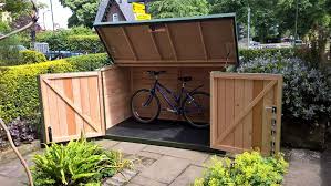 Epingle Par Alyssa Sur Coffre Velo En 2020 Construire Abri De Jardin Abri Velo Abri De Jardin