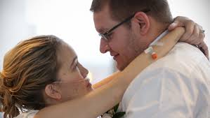 Hillary and Titus Sears say 'I do' at IU's Simon Cancer Center