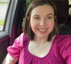 Teresa Holbert's Instagram, Twitter & Facebook