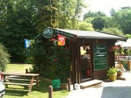 You'll also find parking at maidenhead riverside close to boulters lock. Boulters Lock Island Picture Of Boulter S Lock And Ray Mill Island Maidenhead Tripadvisor