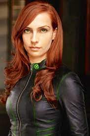 Celebrities jean grey x men men jeans grey man movies famke janssen red hair actresses ammonia free hair color hairstyle hair red hair color long hair styles hair lengths red hair. Famke Janssen Jean Grey With Green Contacts And Red Hair Marvel Jean Grey Jean Grey Xmen Famke Janssen