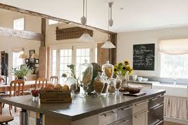 From patterned dish towel sets to stoneware mugs, our vintage farmhouse kitchen accessories will provide a stylish yet cozy aesthetic to the heart of your home! Must Have Farmhouse Kitchen Decor Ideas Real Simple