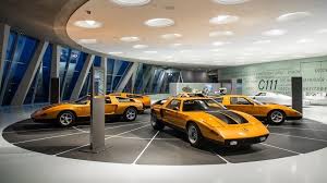 Mercedes Benz C 111 The Supercar That Wasn T Mercedes Mercedes Benz Alte Autos