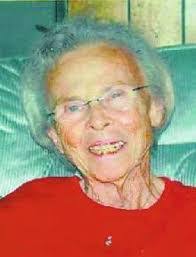 Dodie Jones's Instagram, Twitter & Facebook