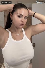 Selena Gomez Sexy Photos Showing Off Her Big Boobs in Instagram - AZNude