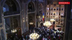 Pentru pelerinii care vin în aceste zile la iaşi au fost tipărite 100.000 de exemplare din ghidul pelerinului, cu sprijinul primăriei municipiului iaşi, 250.000 de. Pelerinajul Calea SfinÅ£ilor Slujba De Priveghere Hramul Sfintei Parascheva 12 10 2019 Youtube