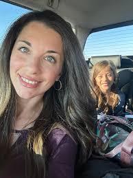 Shawna Herr's Instagram, Twitter & Facebook