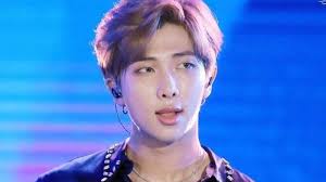 Fakta leader enhypen, jungwon, ternyata fans berat jungkook bts. Biografi Jungkook Bahasa Inggris Lukisan