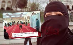 Maybe you would like to learn more about one of these? Babi Pun Boleh Singgah Masjid Der Kita Ni Peciter Fynn Jamal Media Hiburan