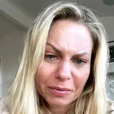 Candace Cameron Bure is the latest celebrity to move out of Los Angeles.  Wait until you hear why... it's no wonder she wanted to take her family and  run. 😦 Details in