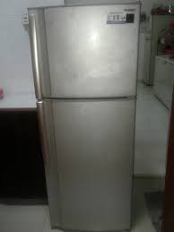Anda mahu membeli peti sejuk? Peti Sejuk Sharp 2 Pintu Dan 1 Pintu Untuk Dijual Condition Sejuk Beku Cemerlang Segala Pertanyaan Sila Whatssap Repair Service Fridge Chiller Freezer Washing Machine Facebook