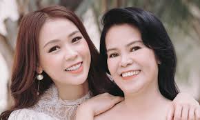 Diễn viên Sam khoe mẹ