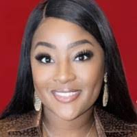 Sheena Benson's Instagram, Twitter & Facebook