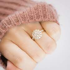 Pretty Flower Shaped Diamond Wedding Ring Engagement Ring Shapes Wedding Rings Engagement
