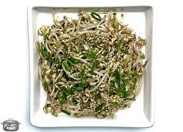 Asian-inspired bean sprout salad – Constantly Cooking with Paula Roy