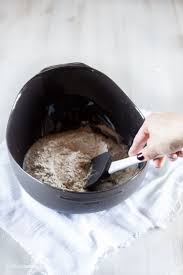 Vollkorn Chia Brot Mit Honig Und Thymian Aus Dem Bread Kit Von Lekue Herzhaft Und Suss Brot Backen Brot