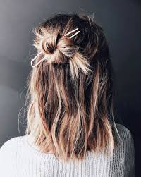 Sie die vorderen haare mit spangen nach hinten stecken. 1001 Stylische Und Wunderschone Ideen Fur Frisuren Fur Kurze Haare
