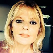 Michelle Kaylor (@Mlamirand)