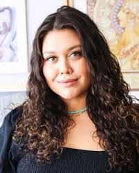 Eleanor Mcdaniel's Instagram, Twitter & Facebook