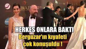 Korel made her debut as leyla in kurtlar vadisi: Berguzar Korel In Elbisesi Goz Kamastirdi