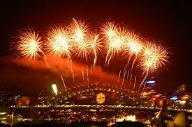 Sydney Australia The First Major City New Year Firework Show Over The Harbor Bridge And Opera House Feuerwerk Wunderkerzen