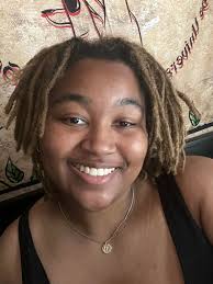 Hi everyone! My name is Emily and I am available for occasional/date night  nannying! I also have Friday full day availability most weeks. I work as a  child life specialist at Children's