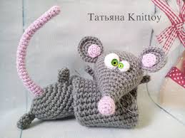 вязаные крючком мыши крысы мышки крыски символ 2020 года I Pinimg Com Originals Dc 98 E7 Dc98e781667953f