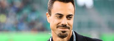 37 years old #16 goalkeeper. Ehemaliger Nati Goalie Diego Benaglio Beendet Seine Karriere