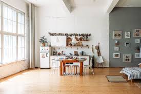 Einrichtungsideen für wohnzimmer küche flur und kinderzimmer sowie alles über dekorieren streichen und raumplanung. Wie Man Ein Kleines Haus Mit Stil Ausstattet 4 Geniale Ideen Rebecca Mobili