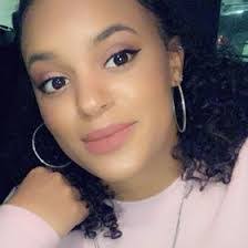 Erika Giles's Instagram, Twitter & Facebook