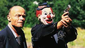 Der clown was a german television series that ran between 21 april 1998 and 11 october 2001. Der Clown