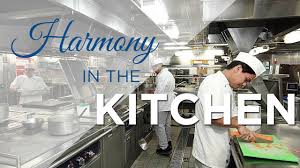 فن تصميم المطابخ المركزية Youtube