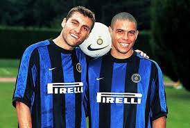 Il 5 maggio del 2002 è uno dei giorni più bui della storia recente dell'inter: Pes Miti Del Calcio View Topic F C Inter 2001 2002 3 In Serie A