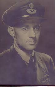 Nearly 80 years after Pilot Officer Justin Mulligan and Warrant Officer William  Kinloch lost their lives during a mission over Germany, relatives have  accepted Commendations for Gallantry for their service. 🎖️ The