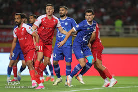 پرسپولیس به استقلال باخت چون باید می‌برد/ سقف مساوی و باخت تارتار پر شده و هواداران صبور نیستند