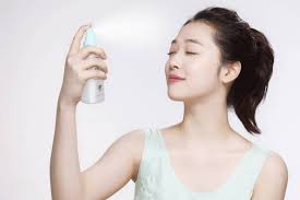 Xịt khoáng bao nhiêu lần mỗi ngày là đủ??