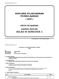 Program tahunan merupakan perencanaan pembelajaran yang dibuat mencakup satu tahun pelajaran yang berisi tema/subtema dan alokasi waktu. Aqidah Akhlaq Kelas 4