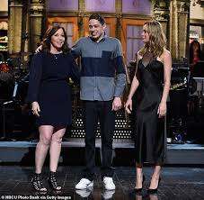 If pete was legit married, his mom and sister would absolutely be sharing news on their instagrams and confirming it but they. Pete Davidson Jokes He Wants His Mom To Start Dating Someone Needs To Get That Lady Off My Back Daily Mail Online